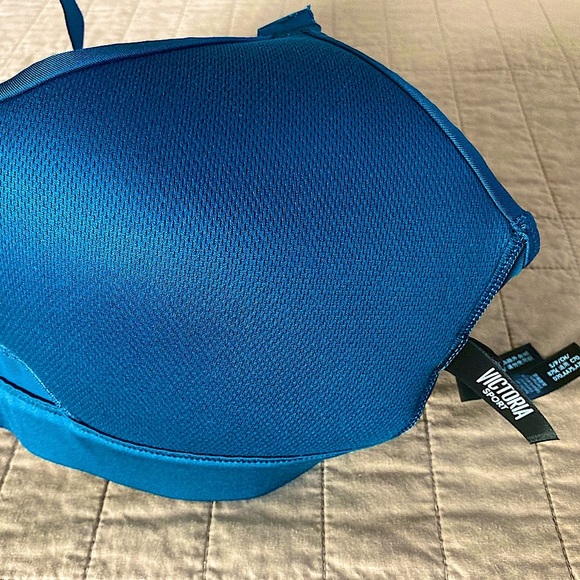 NWOT - Victoria Secret Sport Bra - Picture 10 of 11